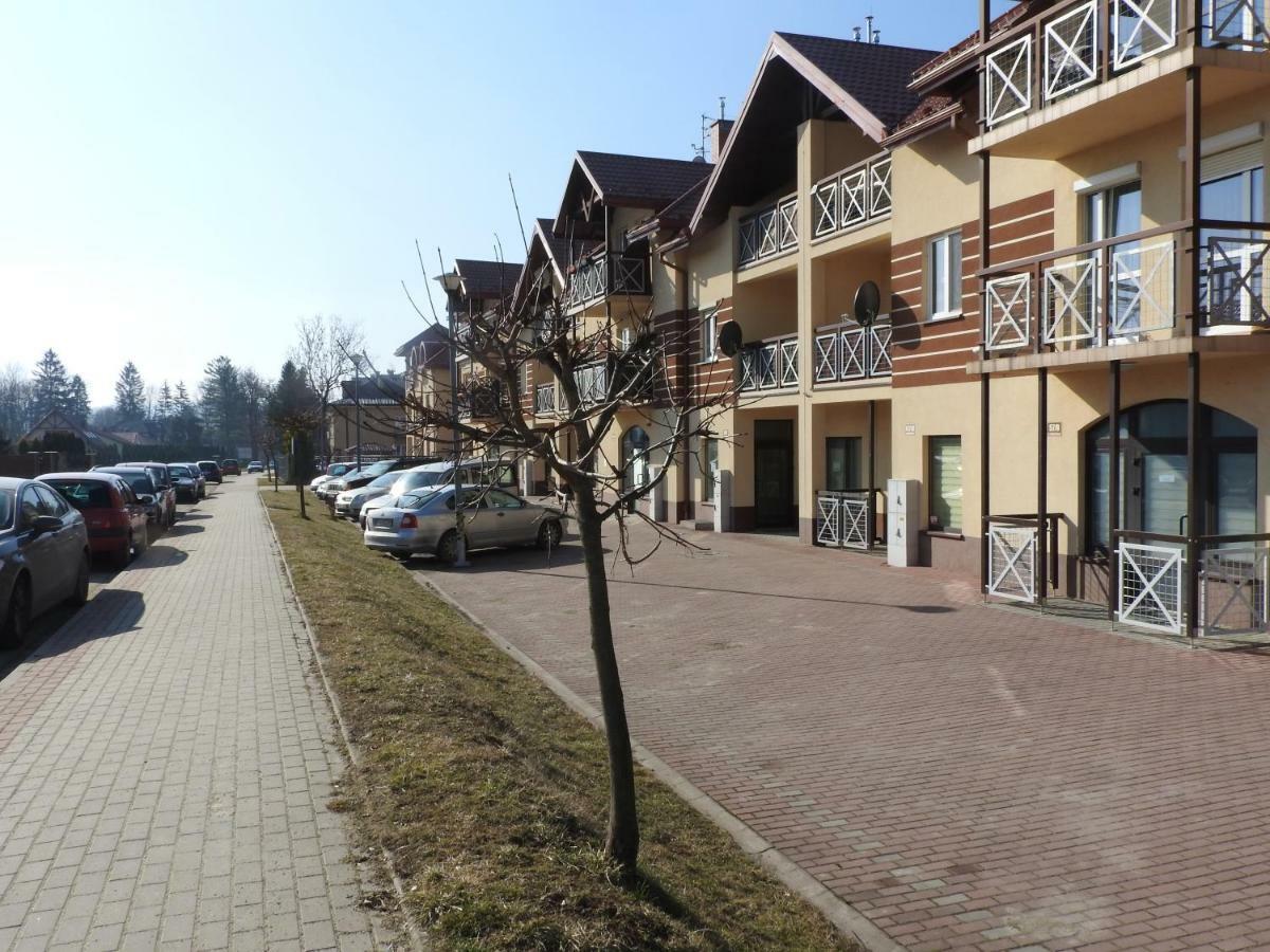 Apartament Nad Stawami Apartment Санок Екстериор снимка